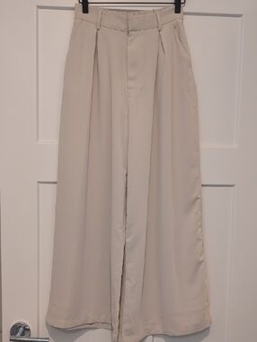 NWT Tronjori Wide Leg Women's Trousers in Light Beige Size XS Short